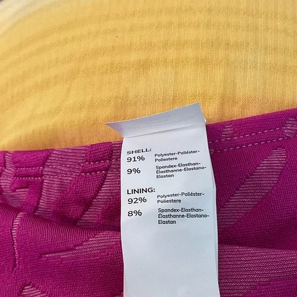 Cupshe Fuchsia Patterned Bikini Bottom. Waist 16-21”. SIZE LARGE. NWT - Picture 5 of 5